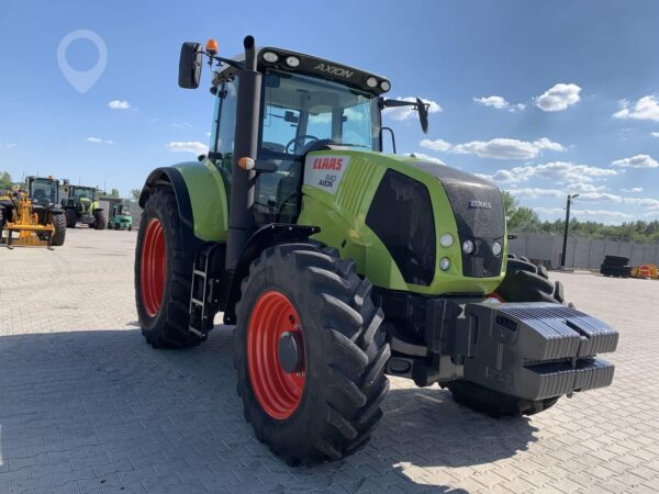 CLAAS AXION 840